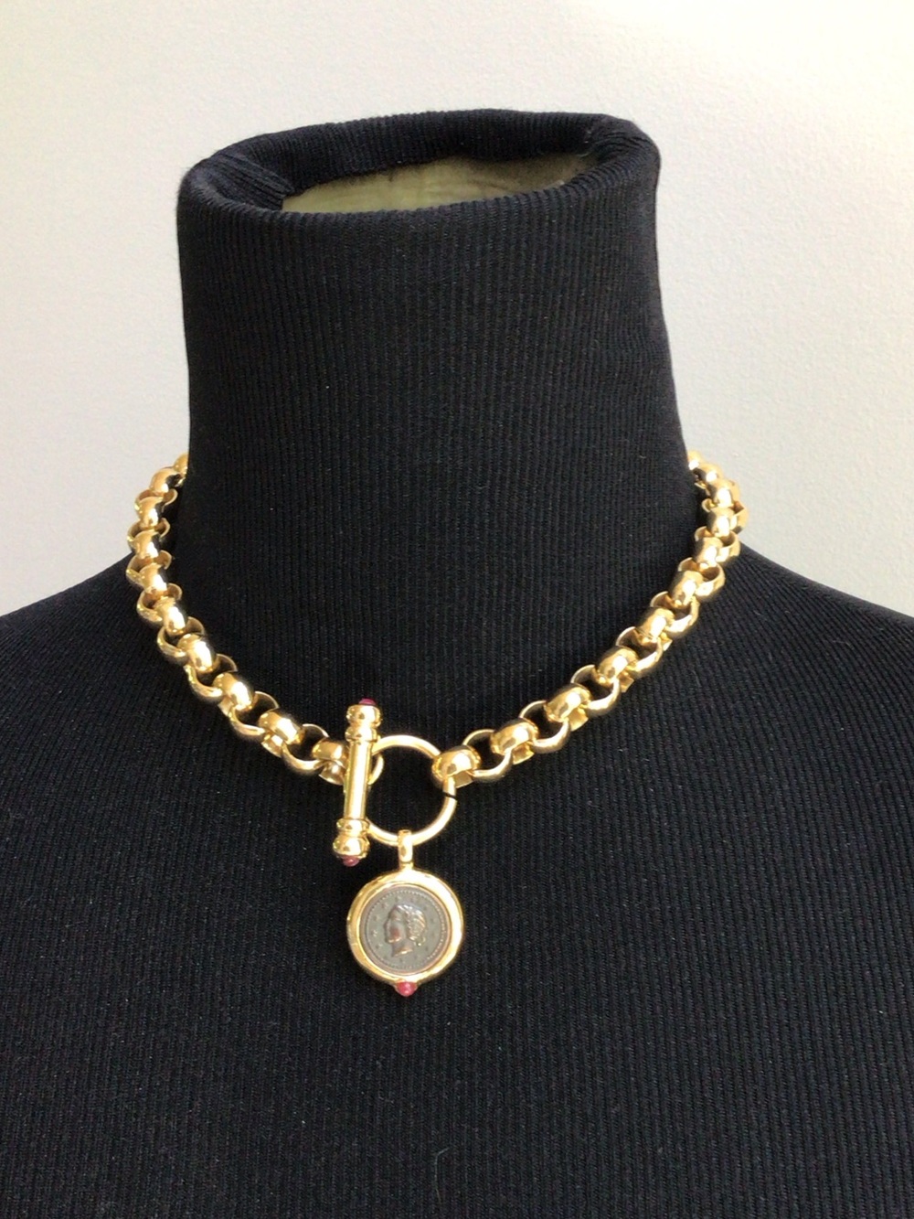 Vintage 90s Gold Tone Necklace Coin Medallion Toggle Rolo Chain Heavy Cabochon